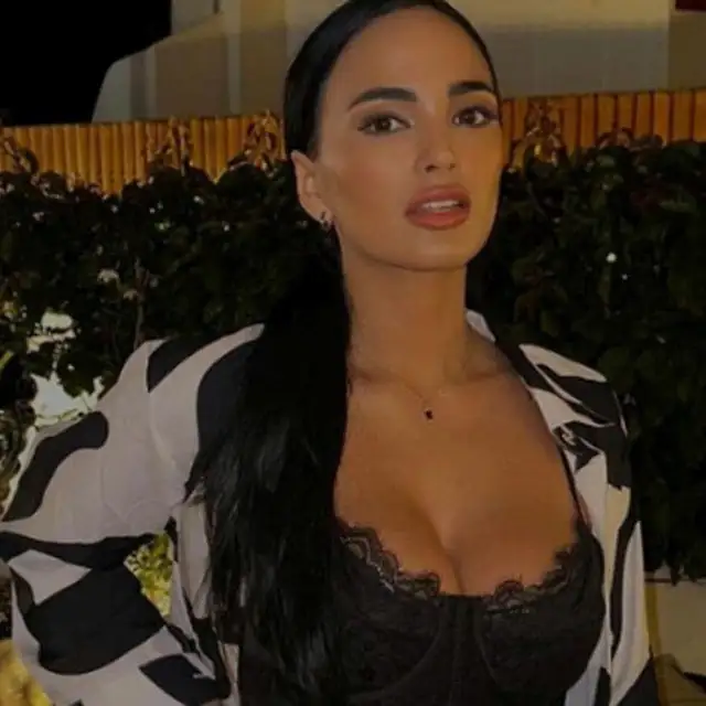 Claudia bavel